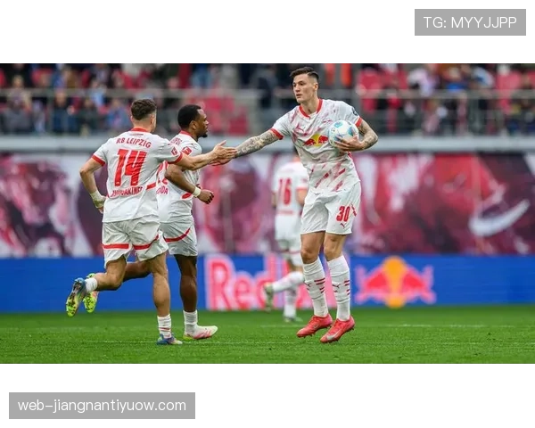 伊萨克 vs 热苏斯：灵活型前锋的不同发展路径